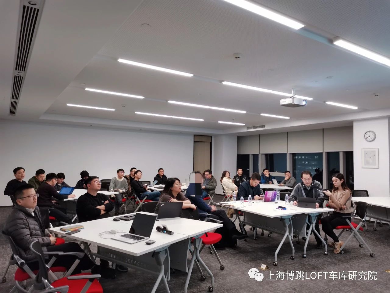 焦作杭州LOFT车库专题会